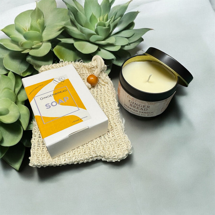 Gingerbread Scent Gift Set – Includes 100g gingerbread soap, 4oz soy candle, natural sisal soap bag, and clear reusable gift pouch. Handmade by Craft Corner.