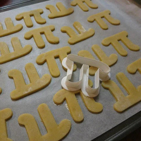 3D Printed Pi Cookie Cutter – Fun for Math Lovers!